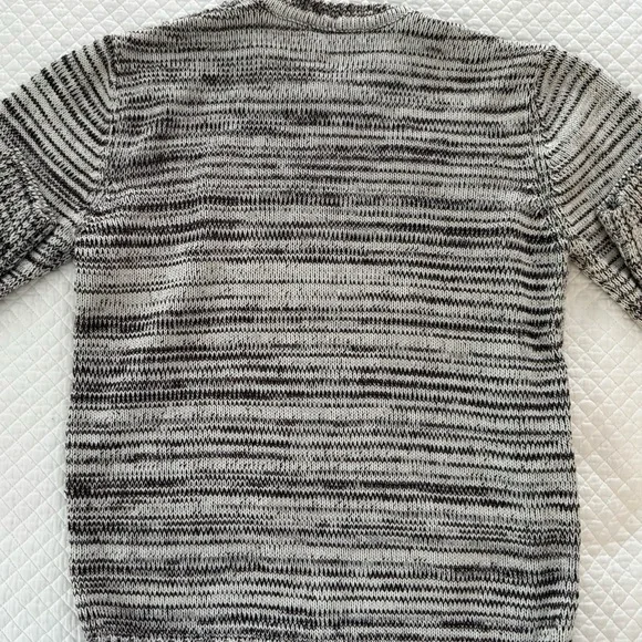 Vintage Gucci Women's Cable Knit Sweater in Chocolate and White Size M
